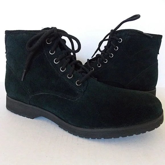 UGG | Shoes | Ugg Australia Mens Moreau Black Suede Ankle  display picture 1